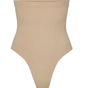 SCULPTING HIGH WAIST THONG | MICA